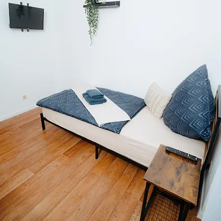 Appartement In Metternich Fuer 5 Personen *